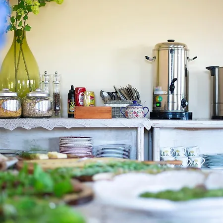 La Kasandra לינה וארוחת בוקר 3*